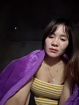 TinTim02 online show from April 2026 10:30:02 PM