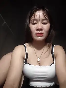 TinTim02 online show from April 2026 10:16:01 PM