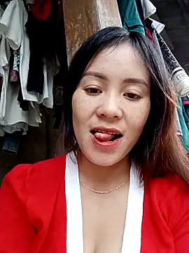 Snapshot of TinTim02 chatting on November 2025 09:35:02 AM TinTim02 online show from November 2025 09:35:02 AM