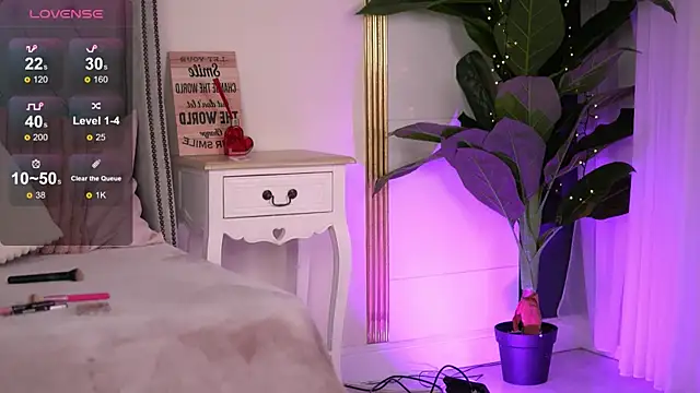 RebeccaRese online show from April 2026 07:59:02 AM