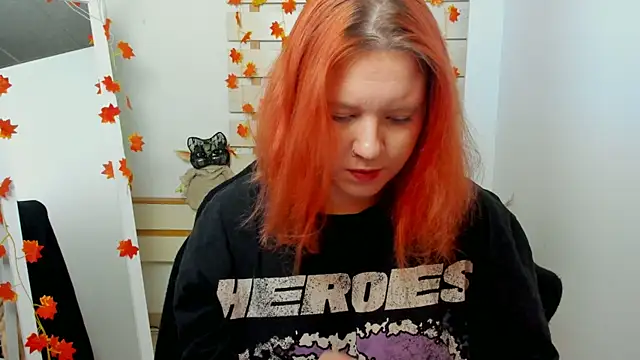 ScarletVixen  online show from October 2025 06:16:01 PM