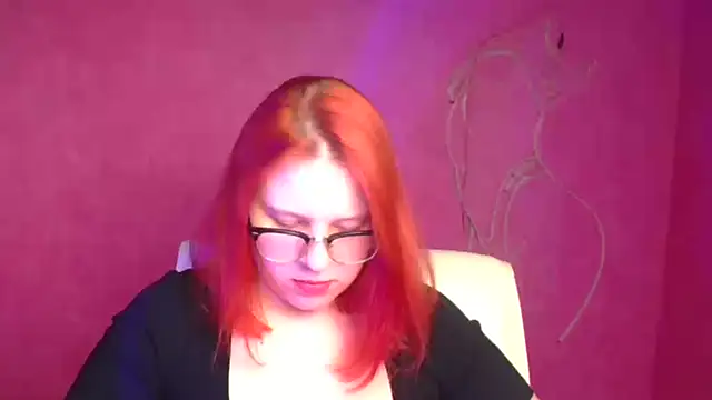 ScarletVixen  online show from September 2025 07:46:02 PM
