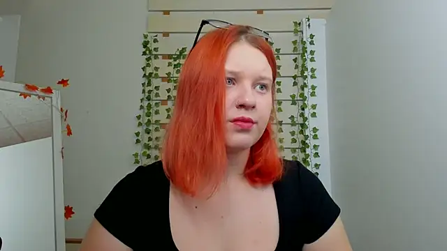 ScarletVixen  online show from October 2025 06:53:02 PM
