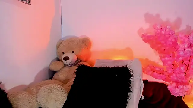SagiraBelle online show from July 2026 05:26:02 PM