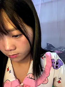 Snapshot of thaoyeuuu chatting on October 2025 02:18:01 PM thaoyeuuu online show from October 2025 02:18:01 PM