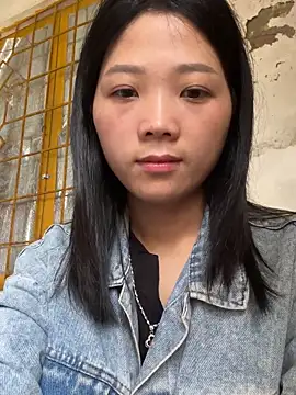 Snapshot of thaoyeuuu chatting on October 2025 03:29:02 AM thaoyeuuu online show from October 2025 03:29:02 AM