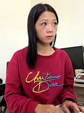 thaoyeuuu online show from October 2025 02:19:01 AM