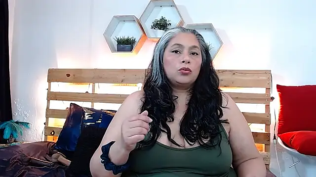 Snapshot of sheila_reeves2772 chatting on September 2025 04:46:01 PM sheila reeves2772 online show from September 2025 04:46:01 PM