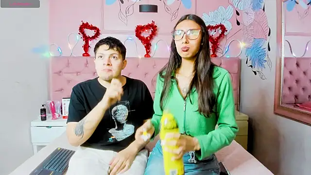 Ethan N Abby online show from September 2025 07:38:01 PM