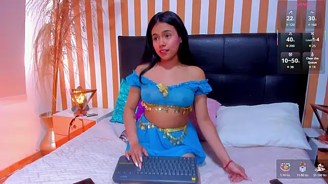 LunaToledo online show from November 2025 12:54:02 PM