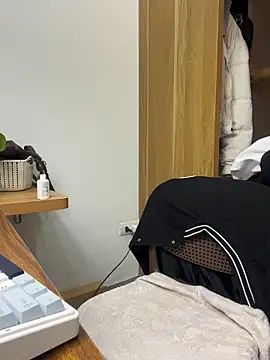 Snapshot of bunny_b4nny chatting on November 2025 04:00:02 PM bunny b4nny online show from November 2025 04:00:02 PM