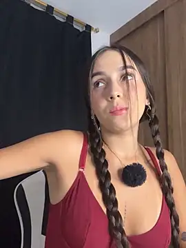 Snapshot of Scarlett05 chatting on September 2025 01:09:01 AM Scarlett05 online show from September 2025 01:09:01 AM
