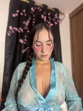 Scarlett05 online show from June 2026 02:17:01 AM