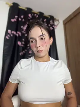 Scarlett05 online show from June 2026 02:12:02 AM