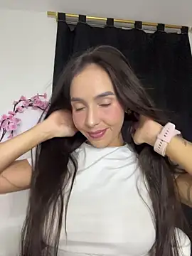 Scarlett05 online show from February 2026 02:01:02 AM