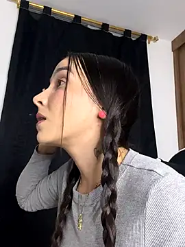 Scarlett05 online show from October 2025 01:06:02 AM