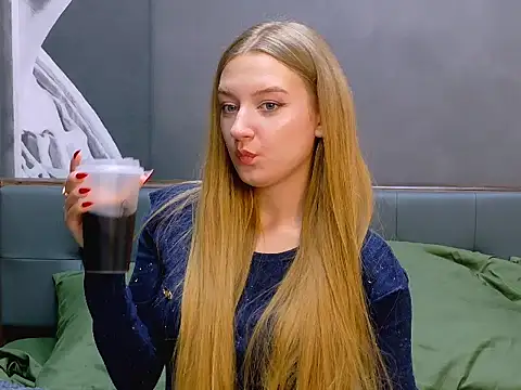 DarcyWilsy online show from October 2025 07:02:01 PM