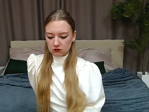 DarcyWilsy online show from November 2025 06:56:02 PM