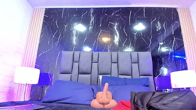 BustyGlow online show from November 2025 11:14:01 AM