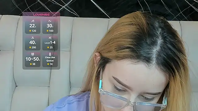 kristal joi dl online show from November 2025 01:23:01 PM