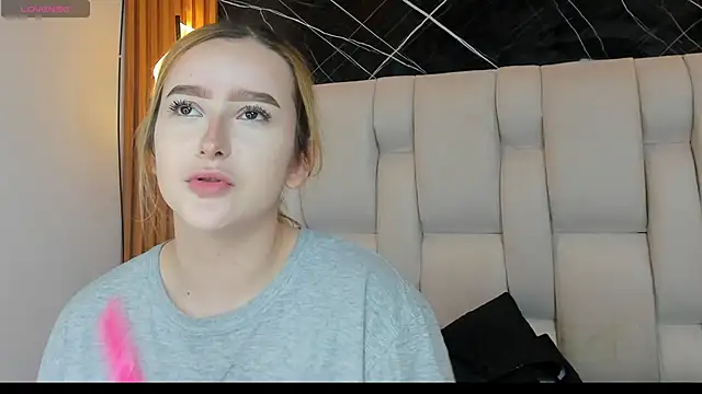 kristal joi dl online show from November 2025 12:42:01 PM