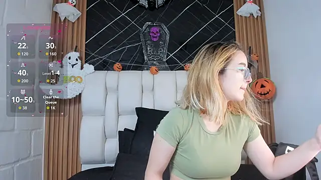 kristal joi dl online show from October 2025 12:57:02 PM