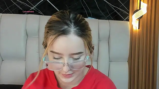 kristal joi dl online show from November 2025 12:49:01 PM