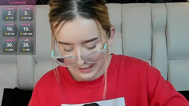 kristal joi dl online show from November 2025 01:00:02 PM