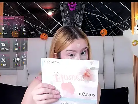 kristal joi dl online show from October 2025 12:26:02 PM