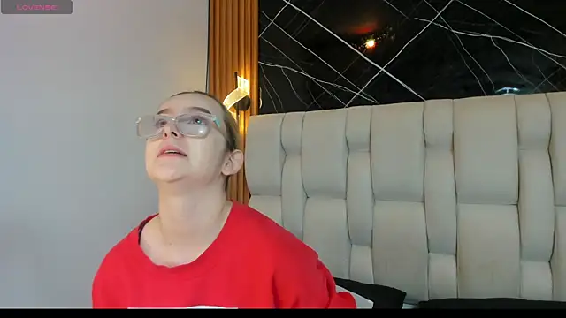 kristal joi dl online show from November 2025 12:42:01 PM