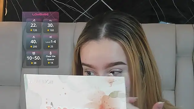 kristal joi dl online show from December 2025 11:45:01 AM