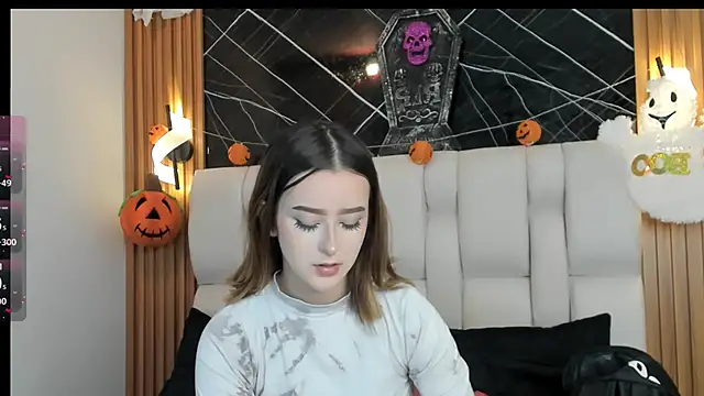 kristal joi dl online show from October 2025 12:37:02 PM