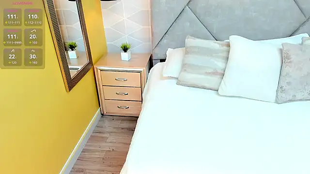 Snapshot of Brunnette_Sensation chatting on November 2025 06:30:02 PM Brunnette Sensation online show from November 2025 06:30:02 PM