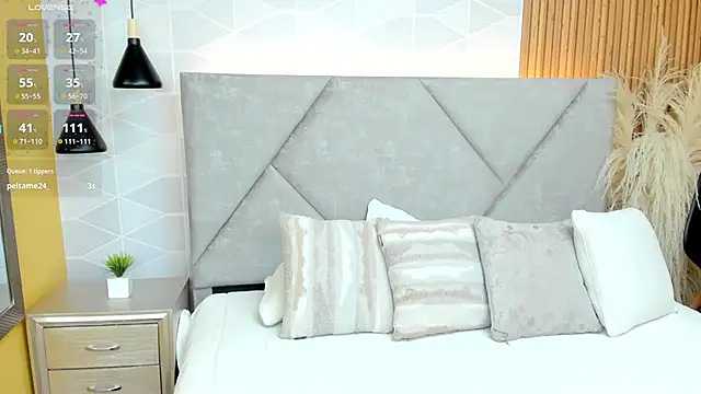 Snapshot of Brunnette_Sensation chatting on November 2025 06:29:02 PM Brunnette Sensation online show from November 2025 06:29:02 PM