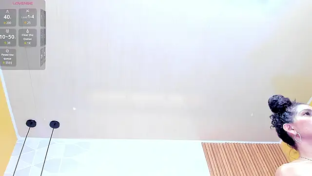 Snapshot of Brunnette_Sensation chatting on December 2025 08:04:02 PM Brunnette Sensation online show from December 2025 08:04:02 PM