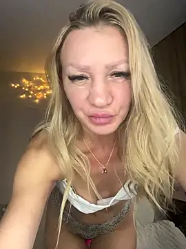 Bellissa  online show from October 2025 03:32:02 PM