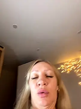 Bellissa  online show from October 2025 02:51:02 PM