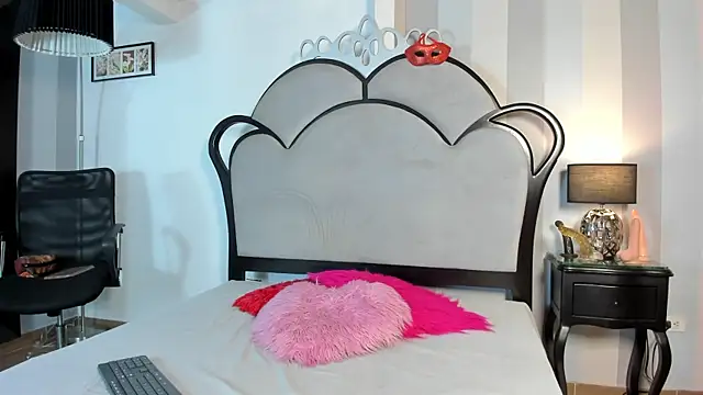 MiaAmore  online show from July 2026 01:44:01 PM