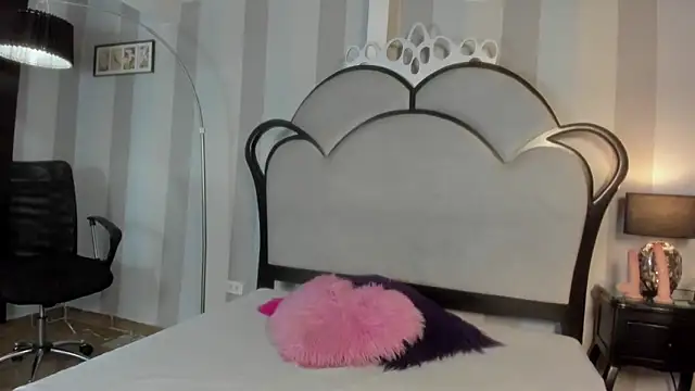 MiaAmore  online show from March 2026 09:11:01 PM