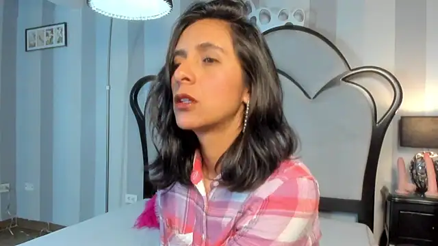 MiaAmore  online show from February 2026 07:33:01 PM