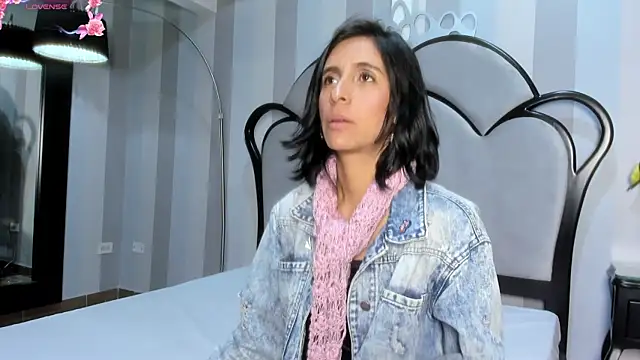 Snapshot of MiaAmore_ chatting on September 2025 02:57:02 PM MiaAmore  online show from September 2025 02:57:02 PM