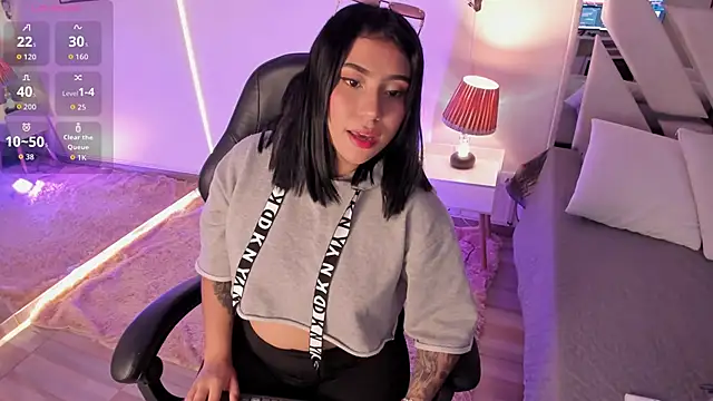 Snapshot of emy_williams chatting on December 2025 07:23:02 PM emy williams online show from December 2025 07:23:02 PM