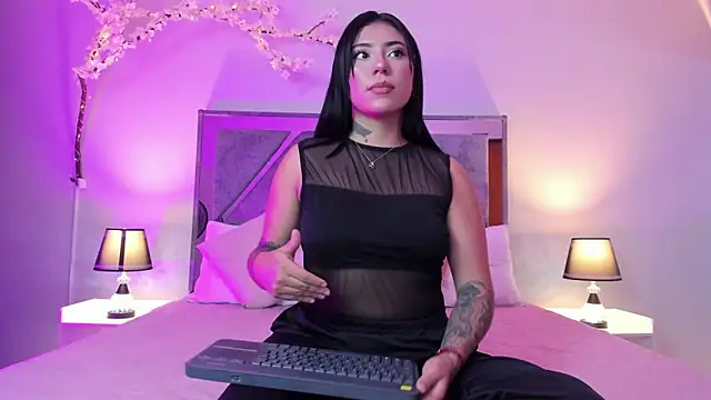 emy williams online show from March 2026 07:27:01 PM