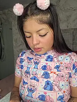 ashleythompson2025 online show from January 2026 12:44:02 PM