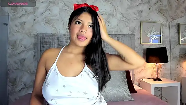 ashleythompson2025 online show from December 2025 01:28:02 PM