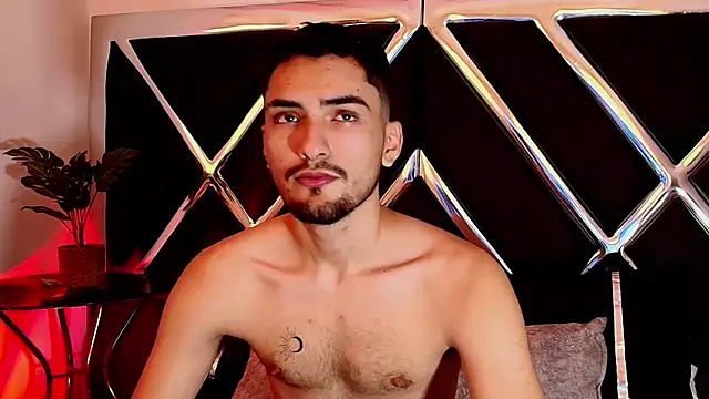 AlekRuizx online show from October 2025 02:07:01 PM