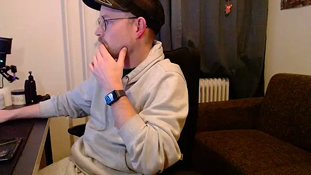 Snapshot of ChefDeLust chatting on December 2025 03:49:02 PM ChefDeLust online show from December 2025 03:49:02 PM