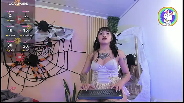 Mia zafir online show from October 2025 03:17:01 AM