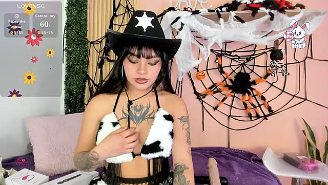 Mia zafir online show from October 2025 03:03:01 AM