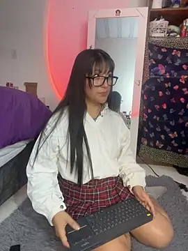 lilitth777 online show from December 2025 01:00:01 AM